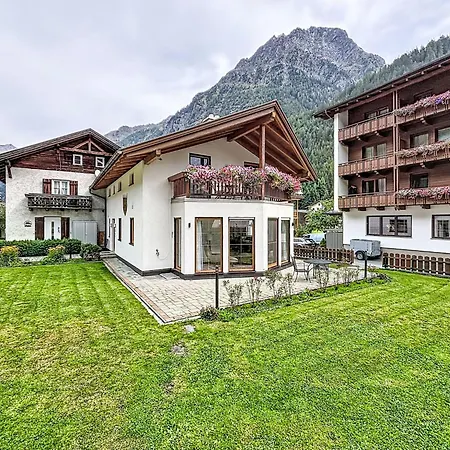 Jana By Interhome Chalet *